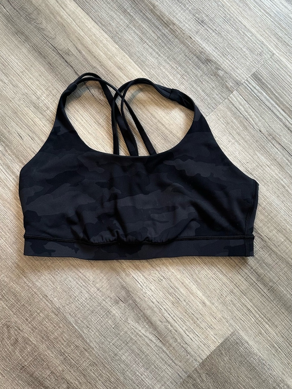 Lululemon Women’s Black Camouflage Strappy Sports Bra